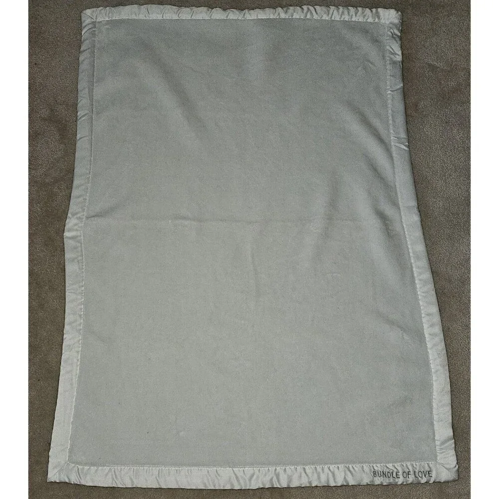 Carter's Bundle of Love White Fleece Baby Blanket Satin Trim 28x39